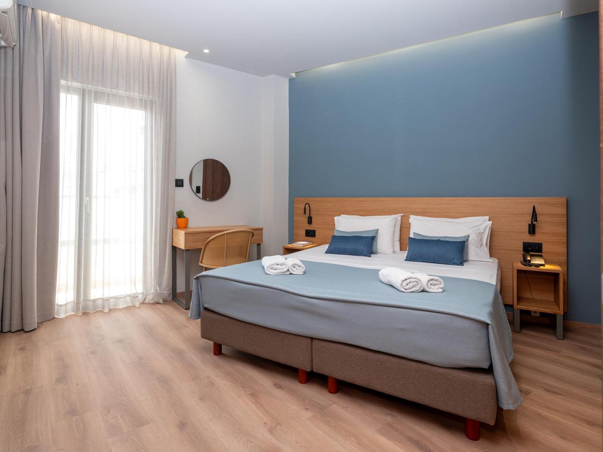 Athinaiko Hotel Heraklion  ภายนอก รูปภาพ