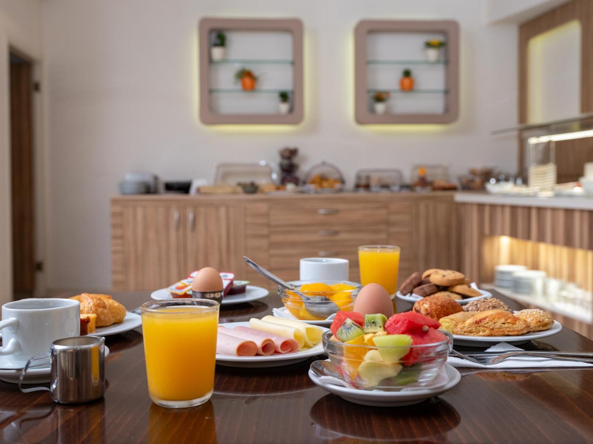 Athinaiko Hotel Heraklion  ภายนอก รูปภาพ